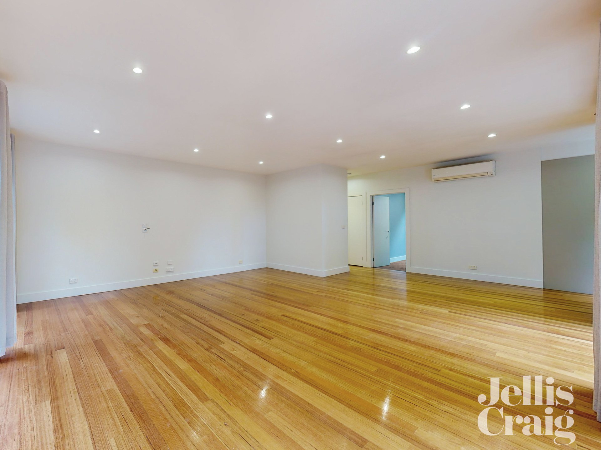 5/16 Lind Street, Strathmore image 5