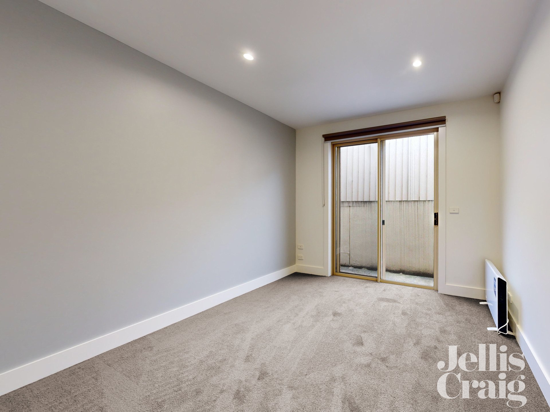 5/16 Lind Street, Strathmore image 7