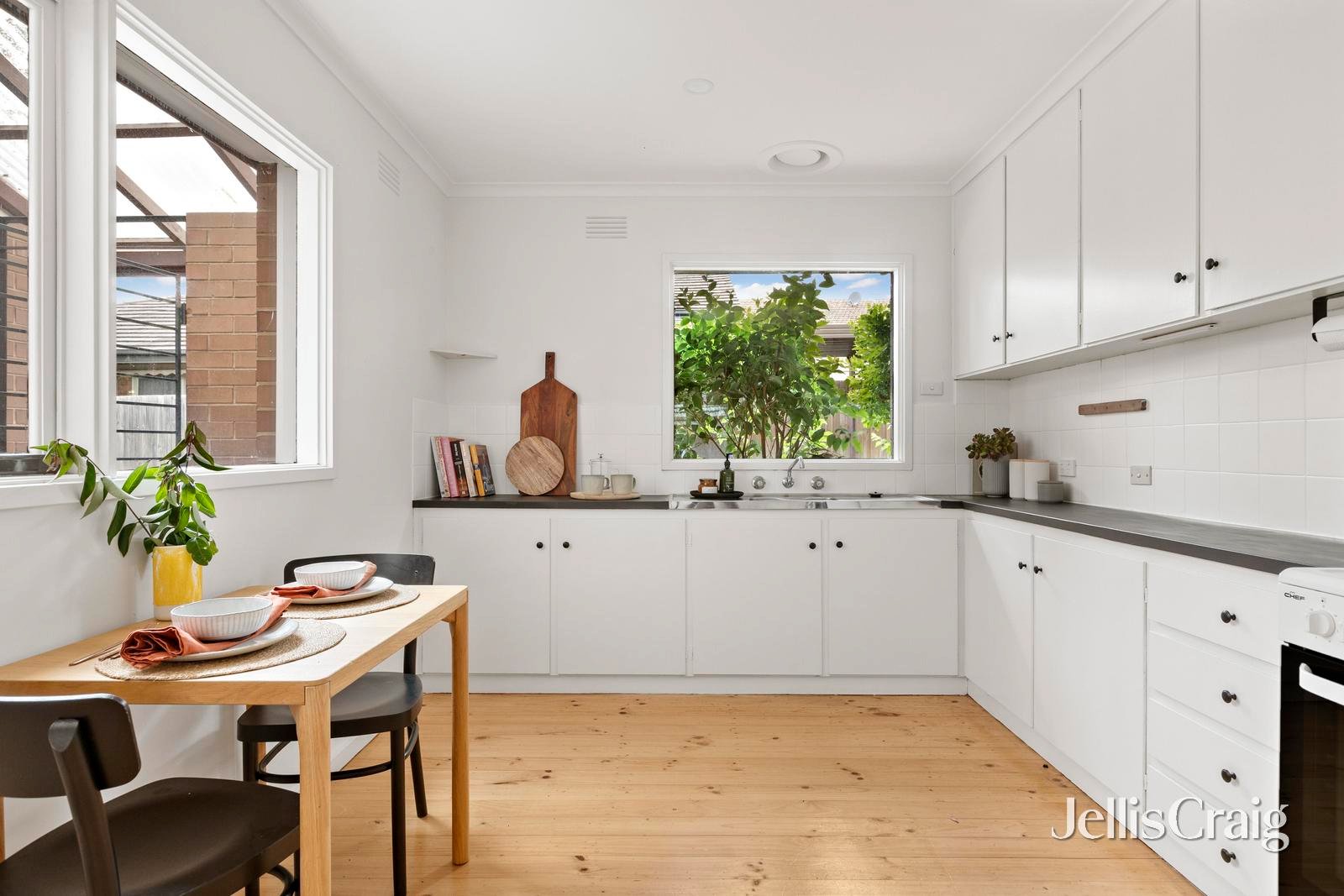 5/16 Schofield Street, Essendon image 3