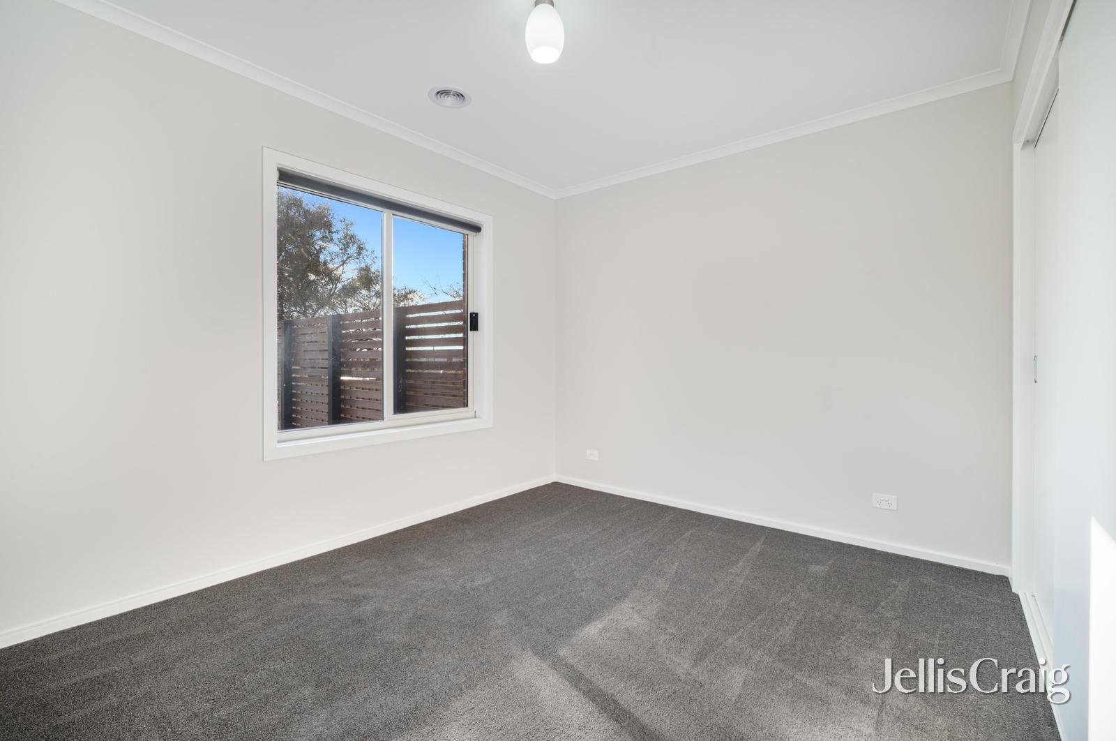 516 Tress Street, Golden&nbsp;Point image 4