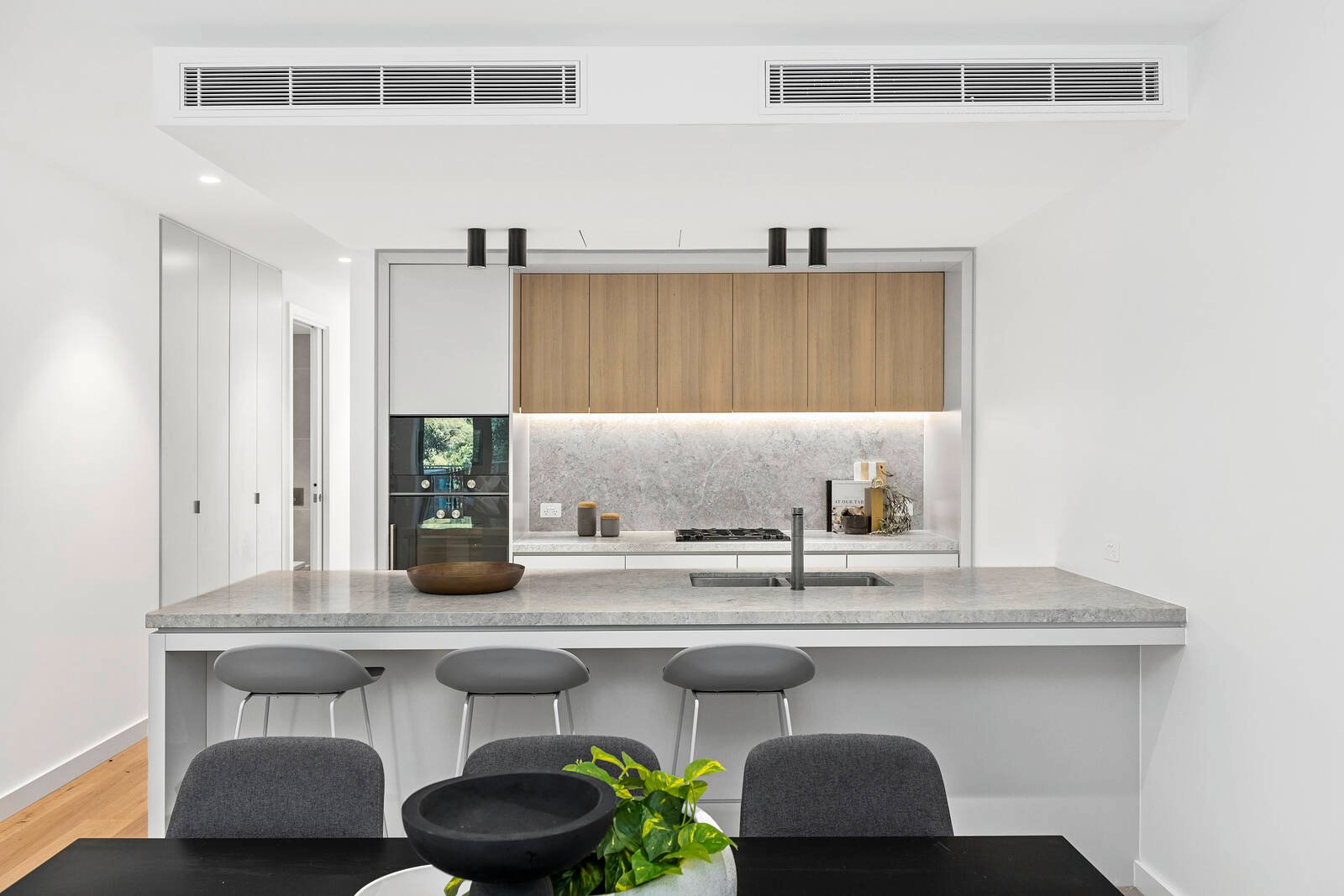 Property Gallery Thumbnail 4
