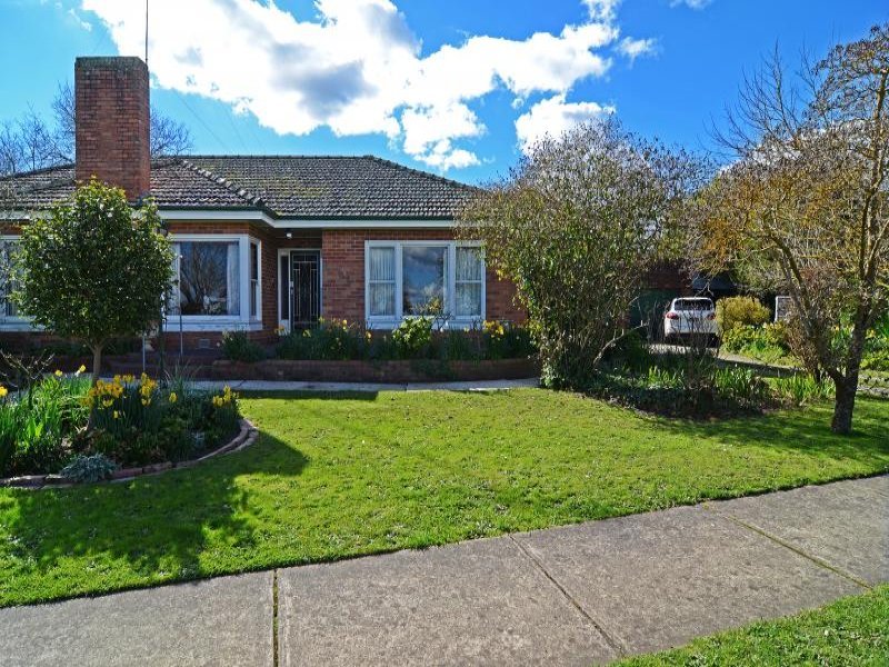 516 Wendouree Parade, Lake Wendouree image 16