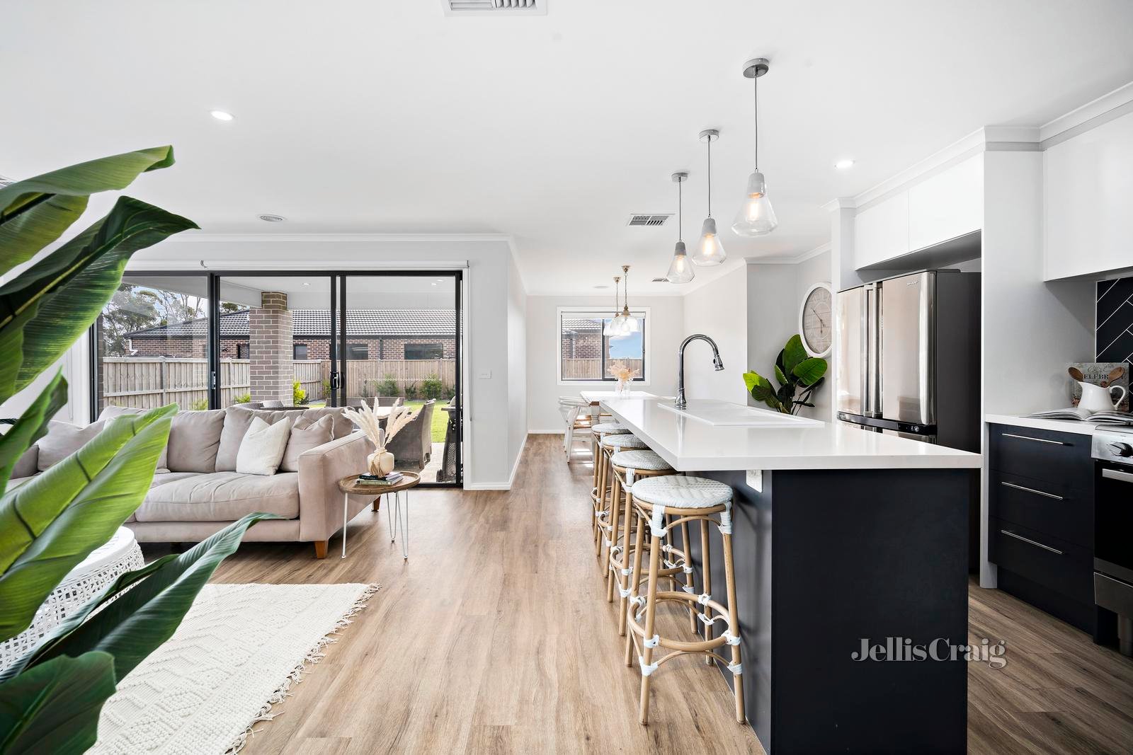 516 Wiltshire Lane, Winter Valley image 3