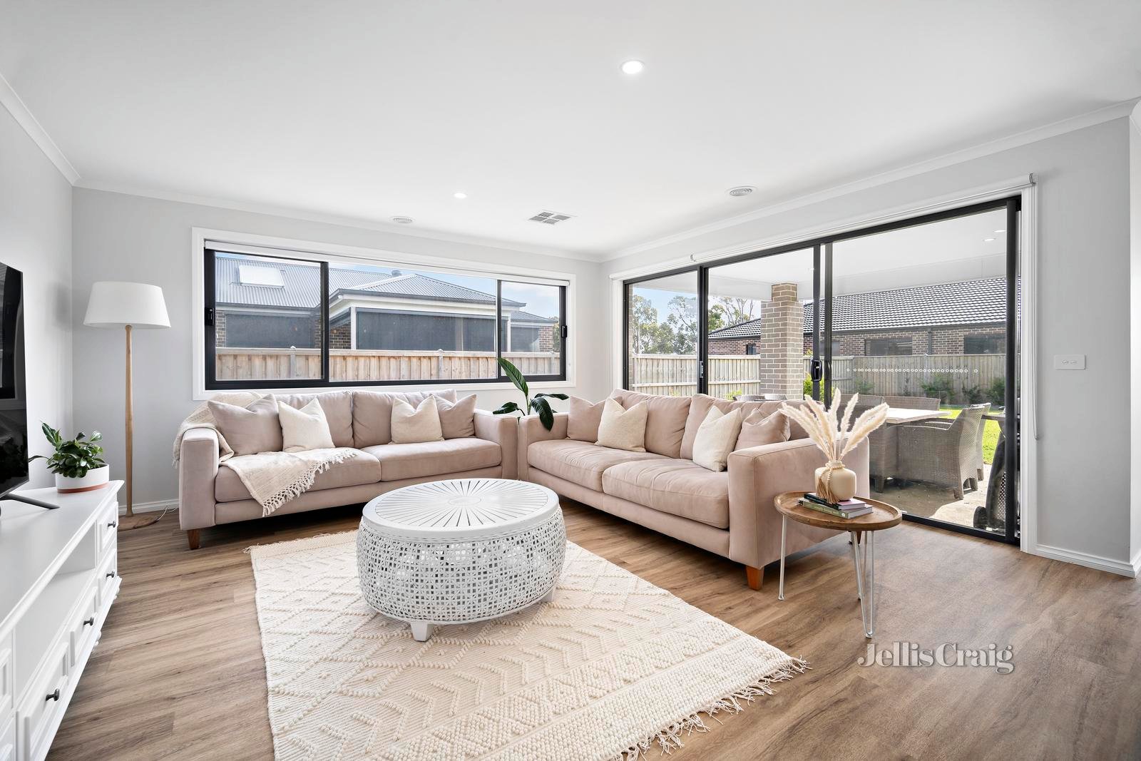 516 Wiltshire Lane, Winter Valley image 4