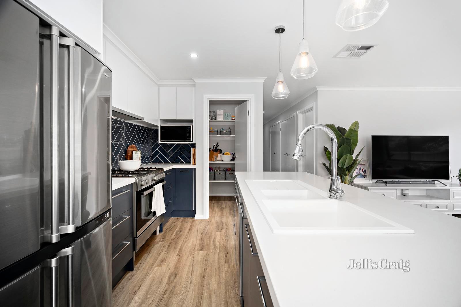 516 Wiltshire Lane, Winter Valley image 7