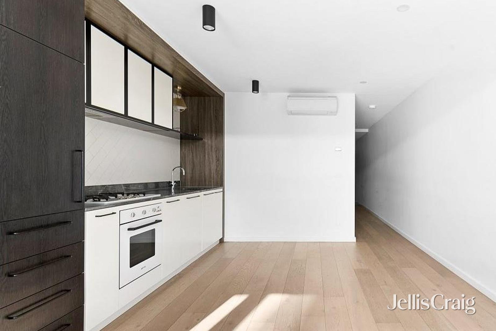 516/20 Shamrock Street, Abbotsford image 2