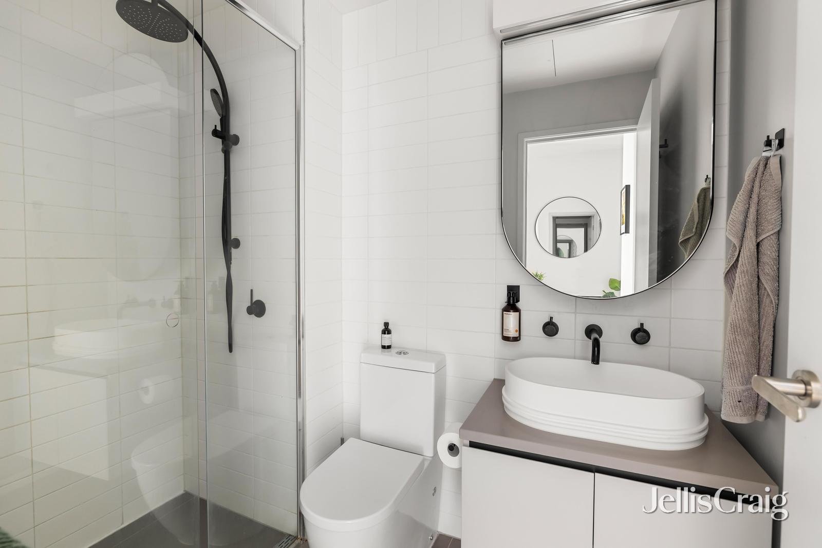 516/33 Judd Street, Richmond image 5