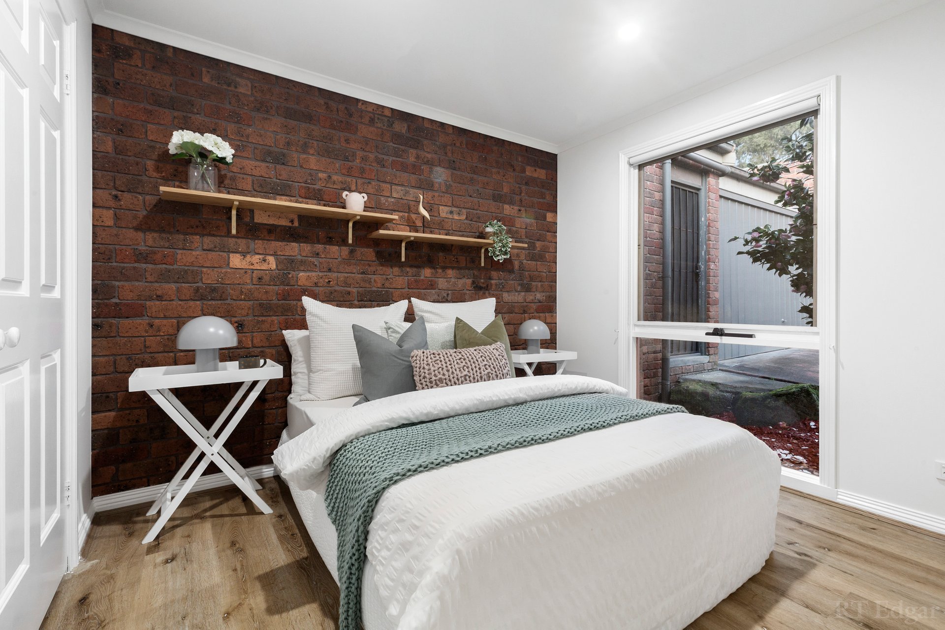 Property Gallery Thumbnail 5