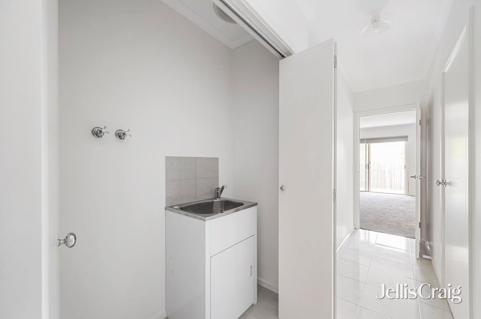 5/17 Burnbank Street, Lake Wendouree image 7