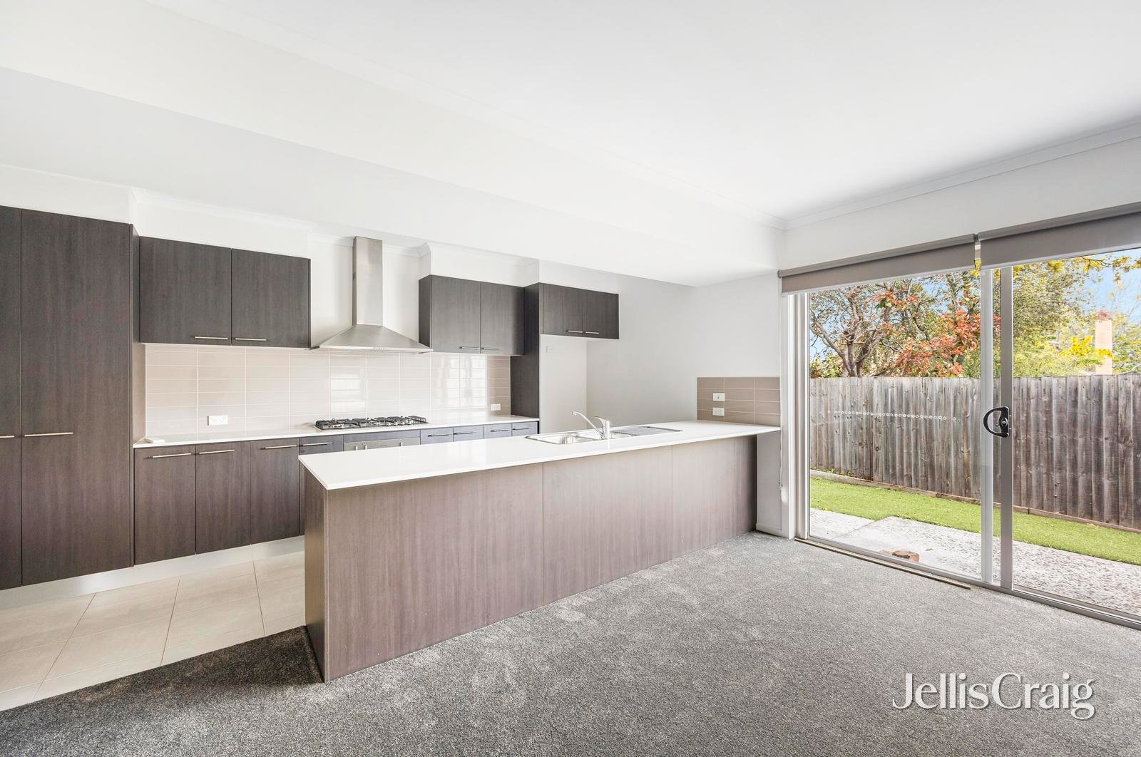 5/17 Burnbank Street, Lake Wendouree image 2