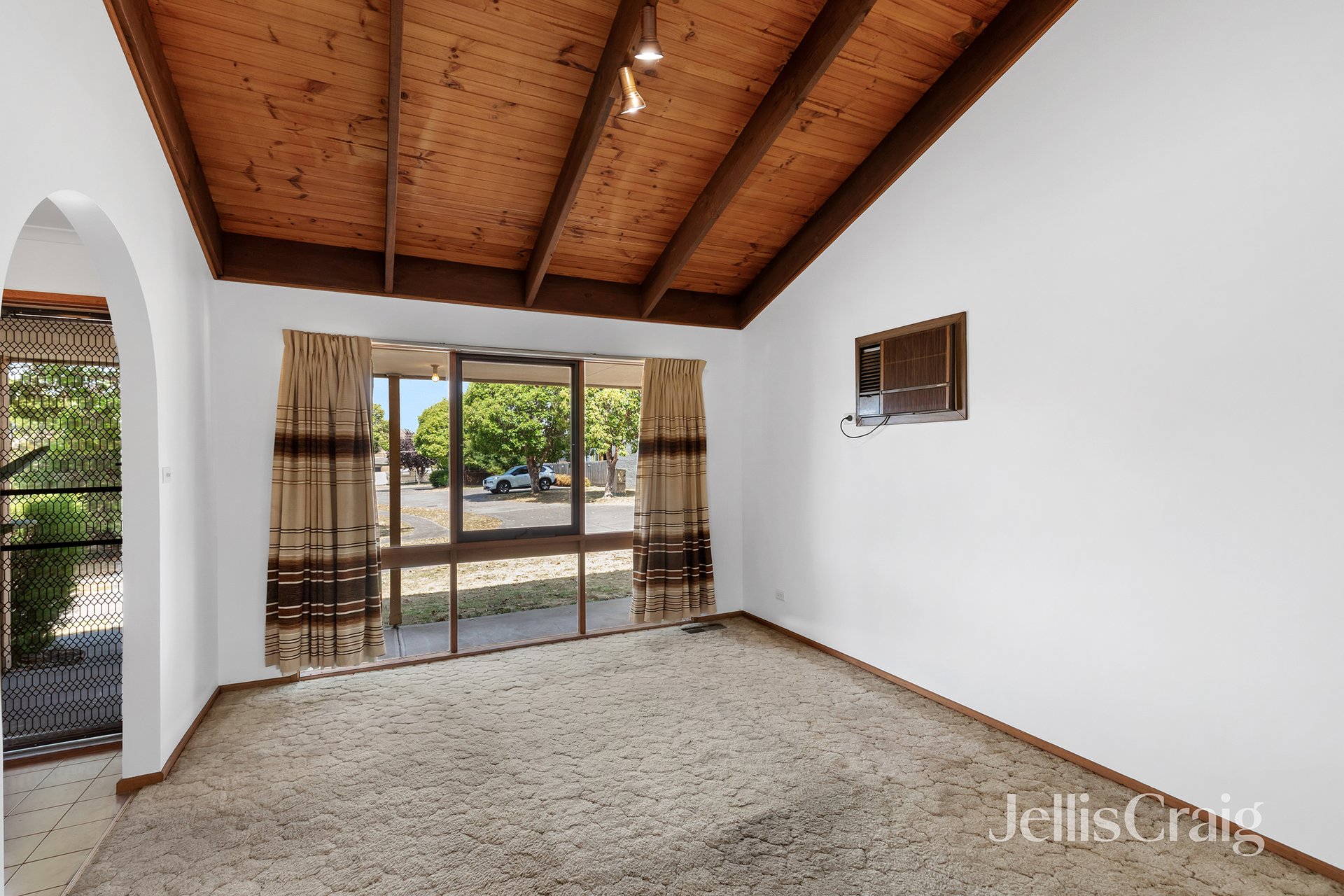 5/17 Frances Avenue, Greensborough image 4