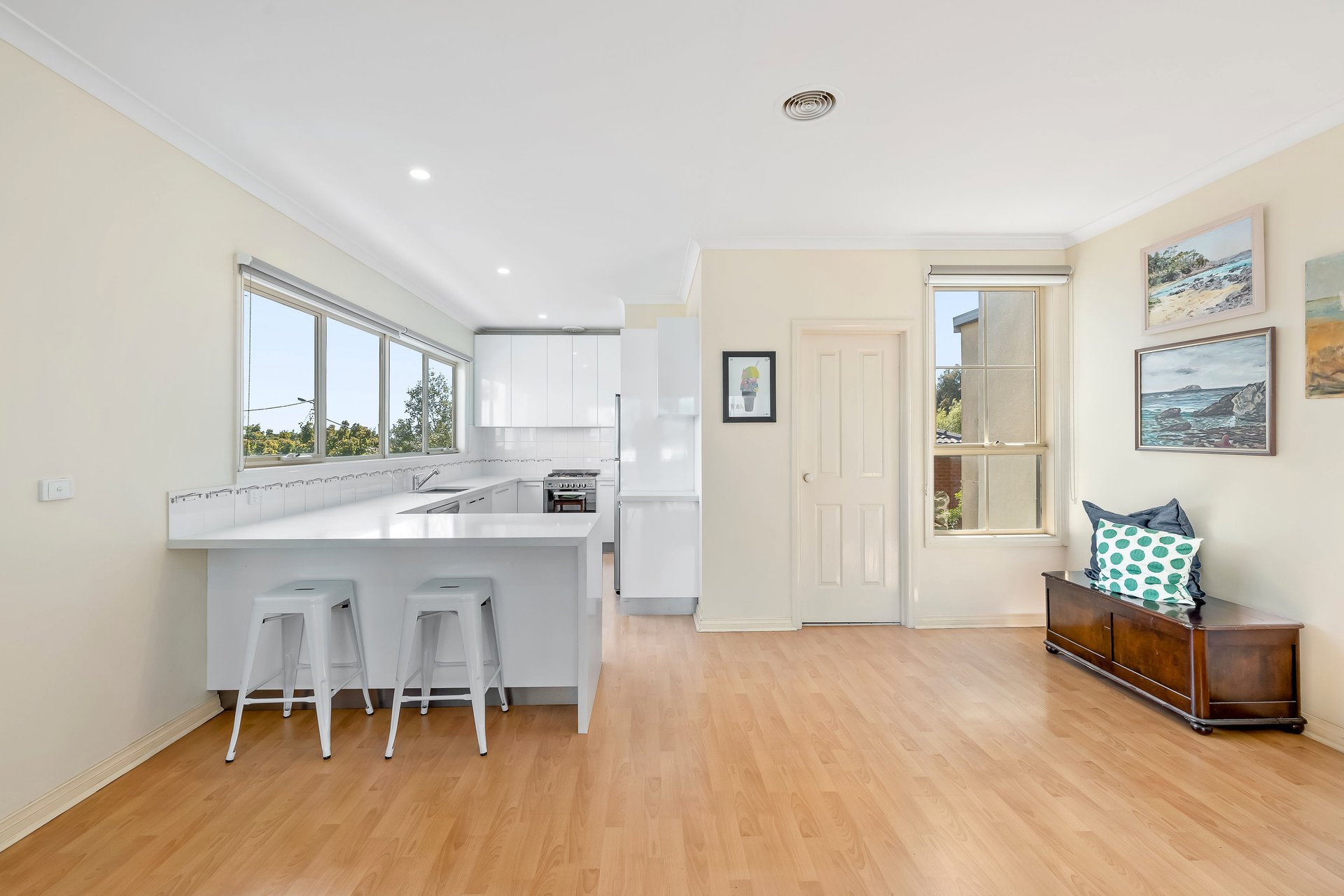 Property Gallery Thumbnail 6