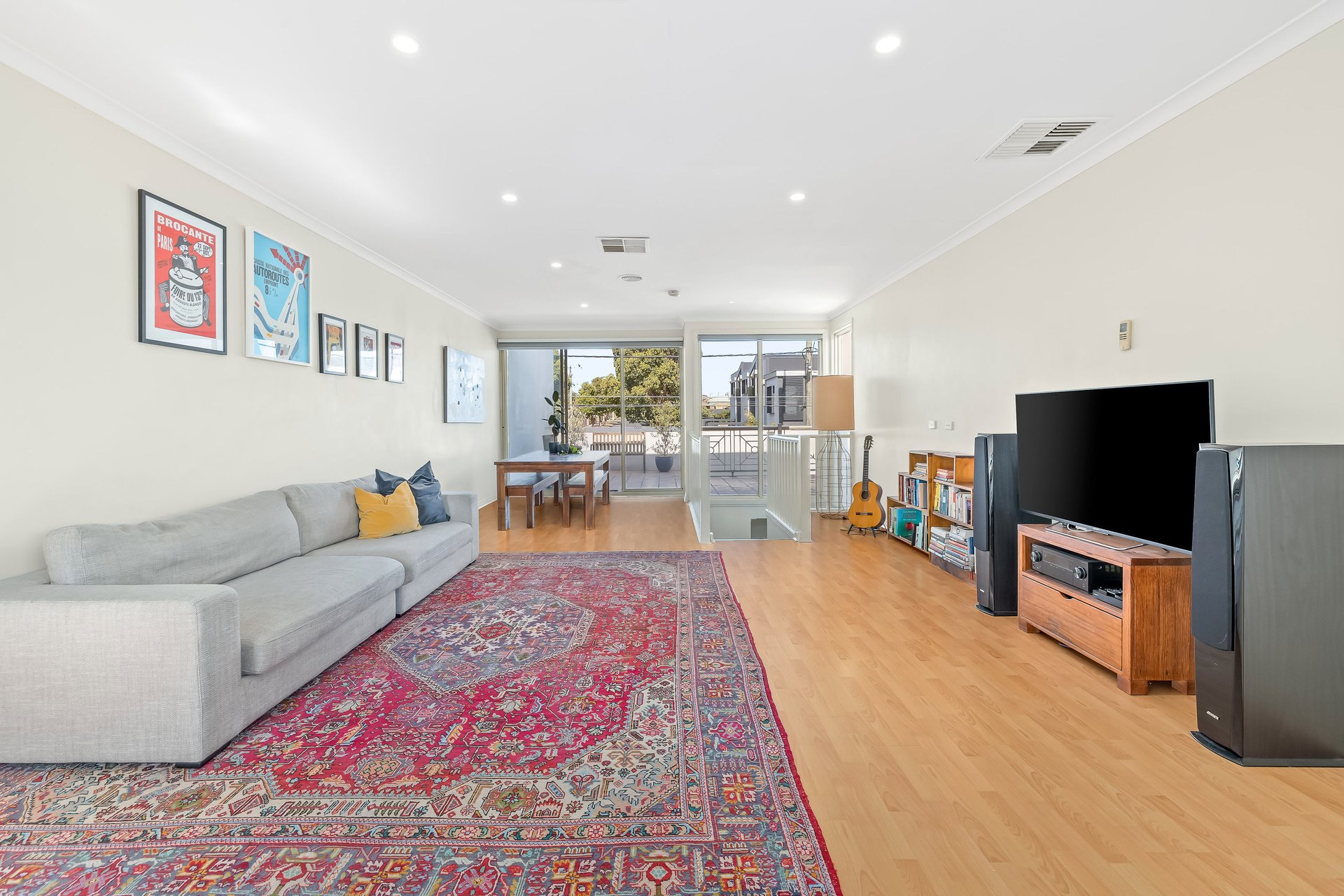 Property Gallery Thumbnail 8