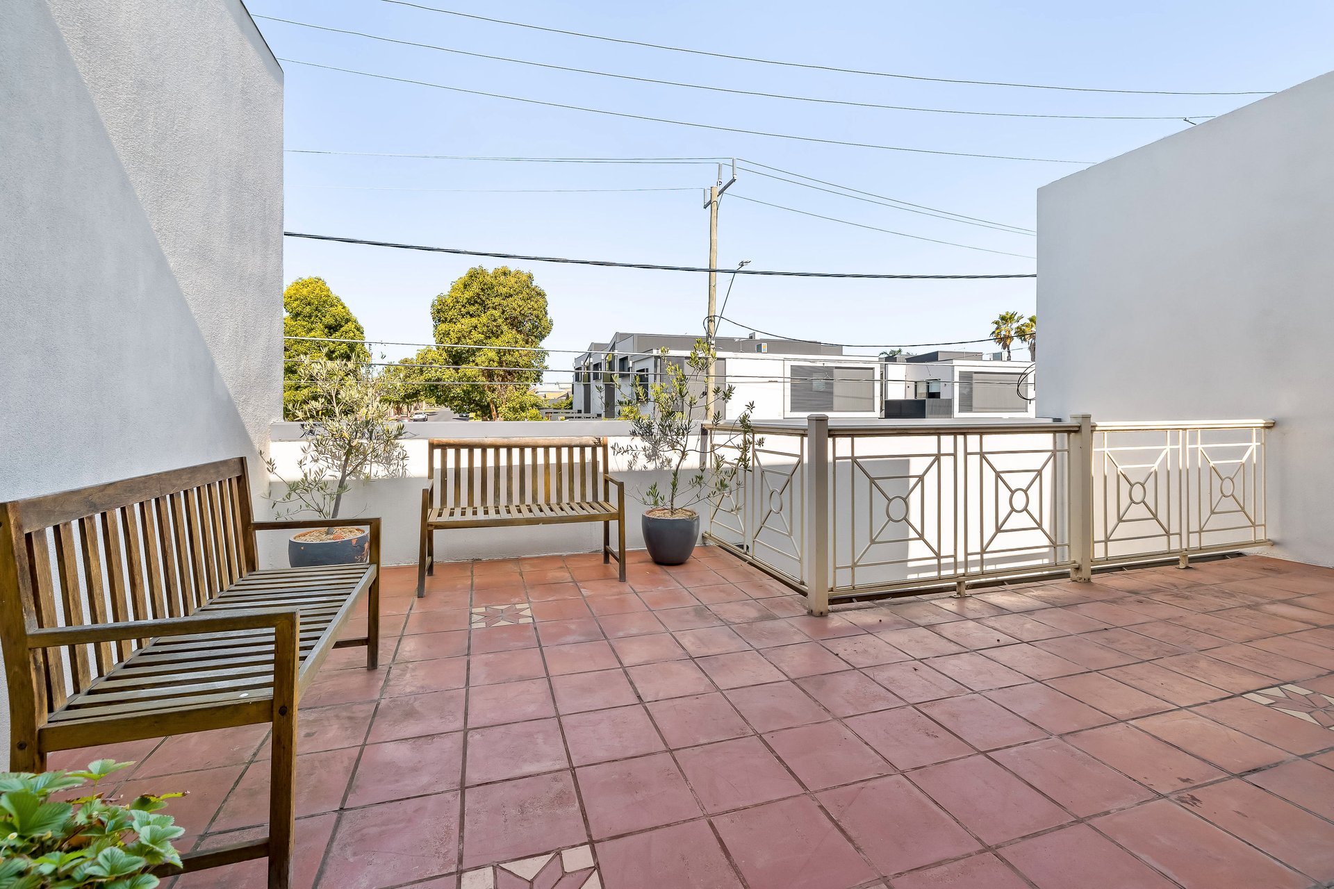 Property Gallery Thumbnail 11