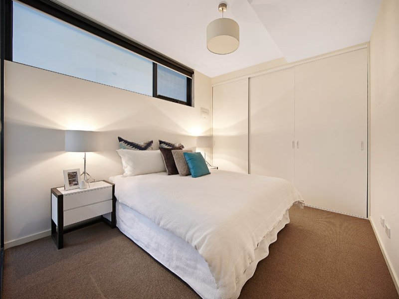 5/17 Pine Avenue, Elwood image 5
