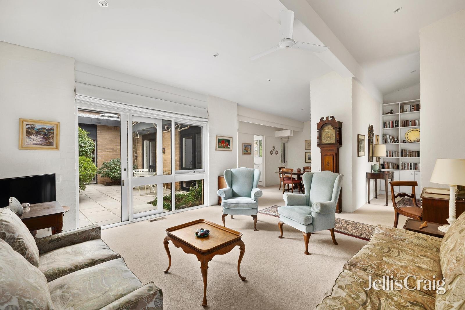 5/17 Sorrett Avenue, Malvern image 2