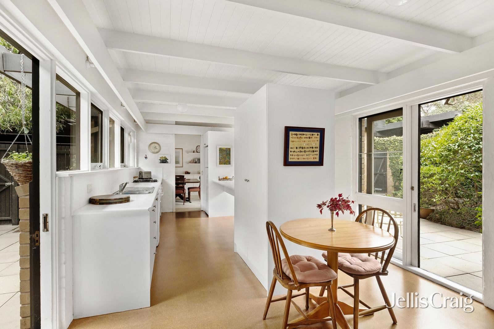5/17 Sorrett Avenue, Malvern image 5