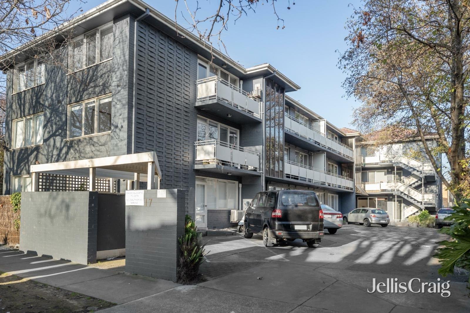 5/17 Tiuna Grove, Elwood image 1