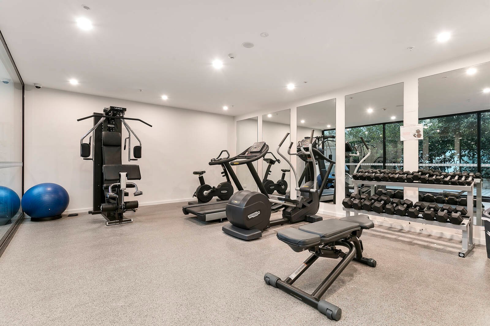 Property Gallery Thumbnail 8