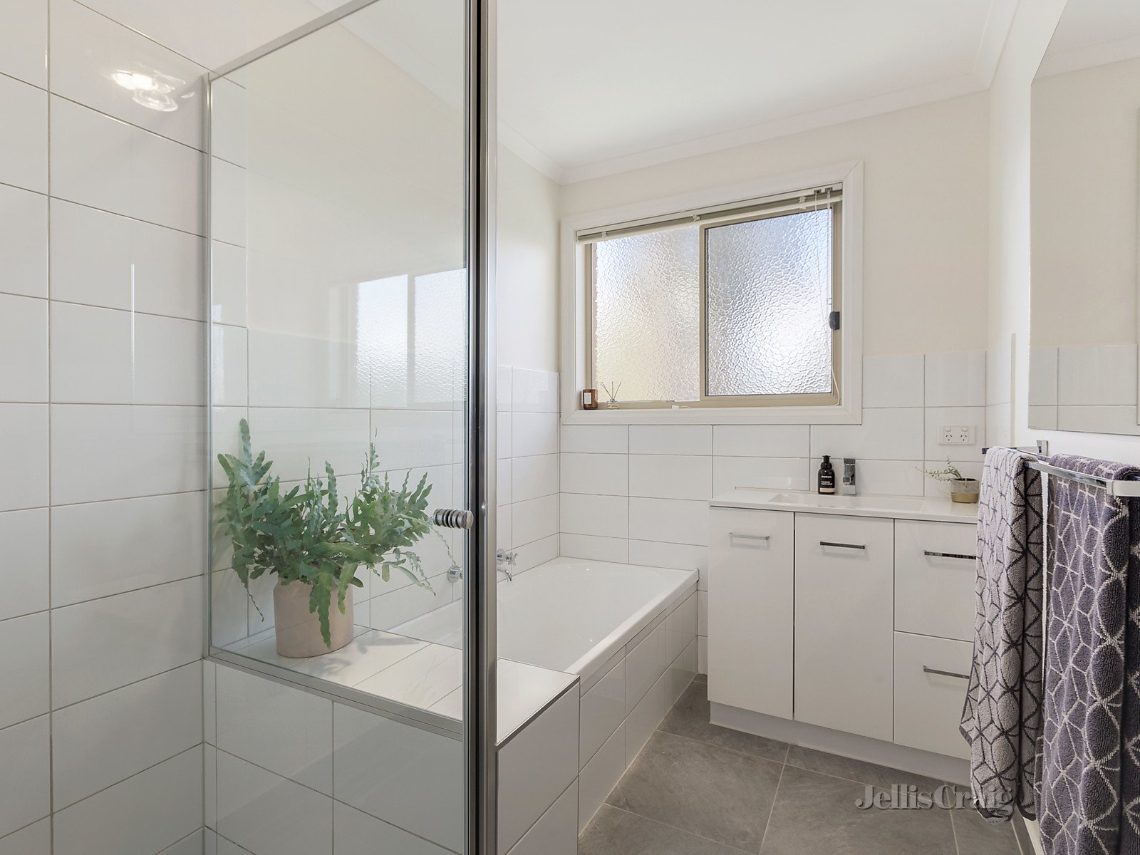 5/18 Anama Street, Greensborough image 7