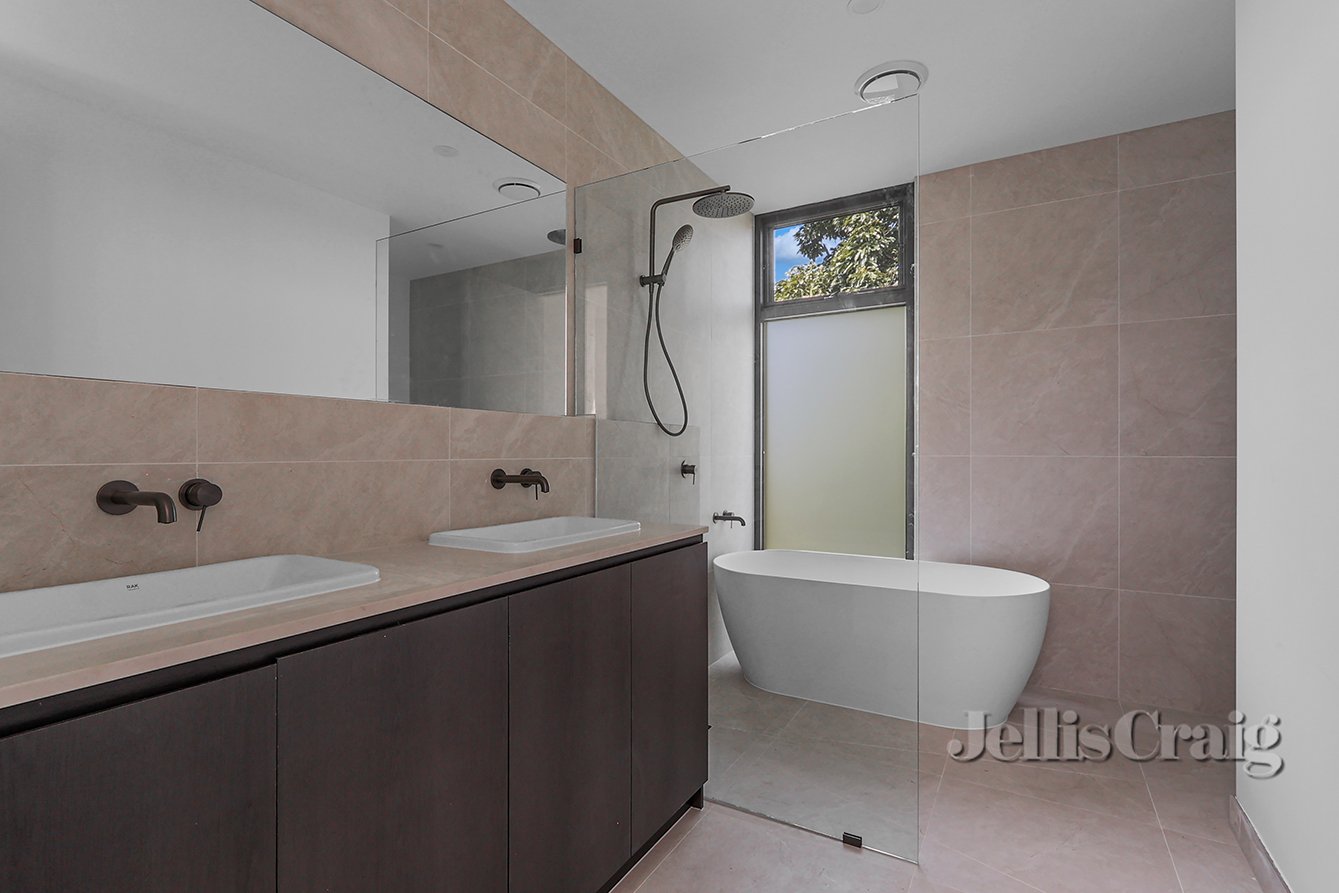 5/18 Becket Avenue, Bentleigh East image 4