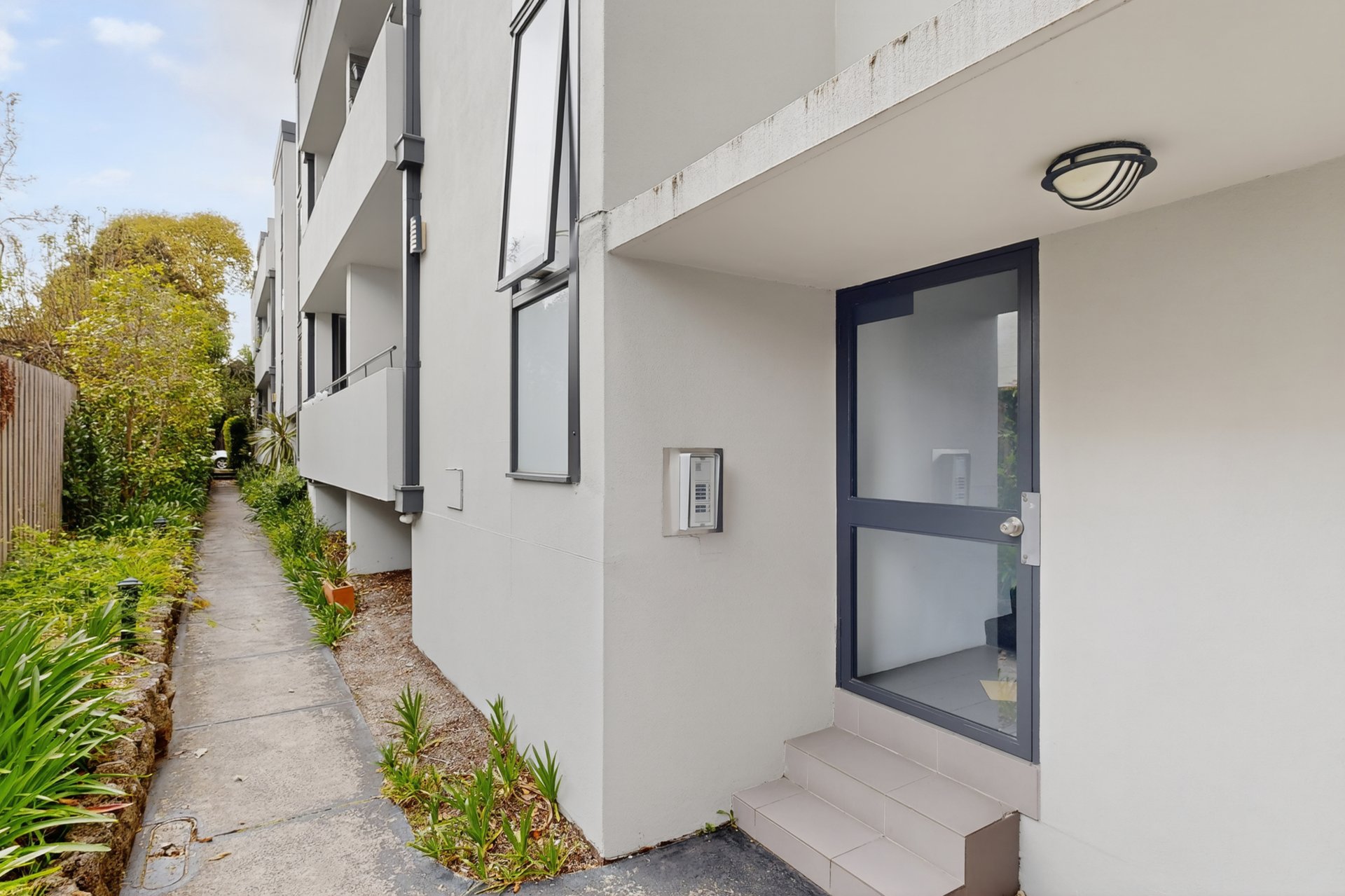 5/18 Kensington Road, South Yarra image 15