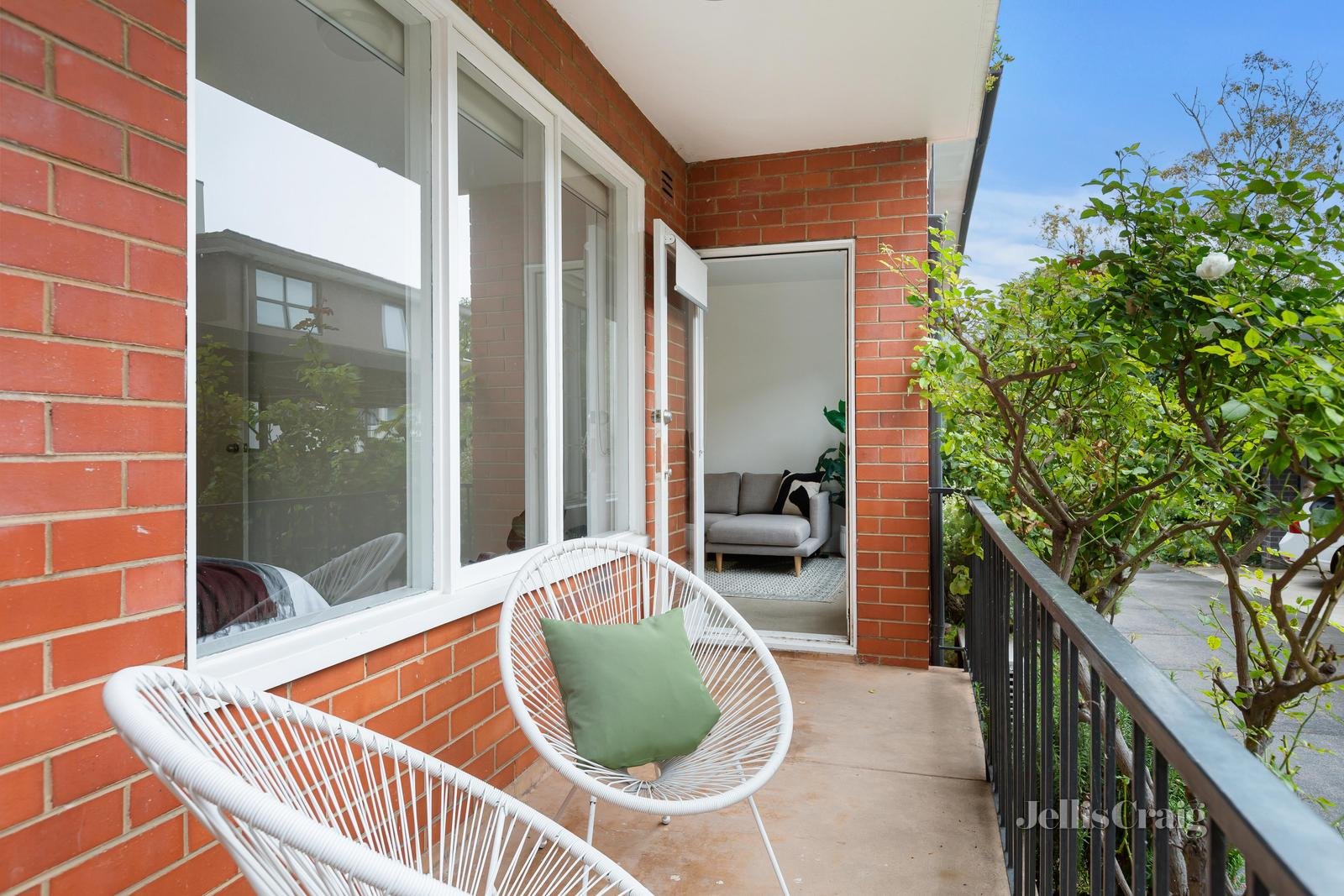 5/18 Louise Avenue, Mont Albert image 6