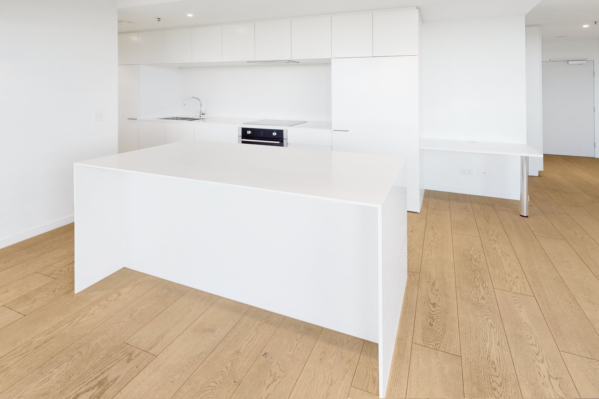 518/1 Ascot Vale Road, Flemington image 3