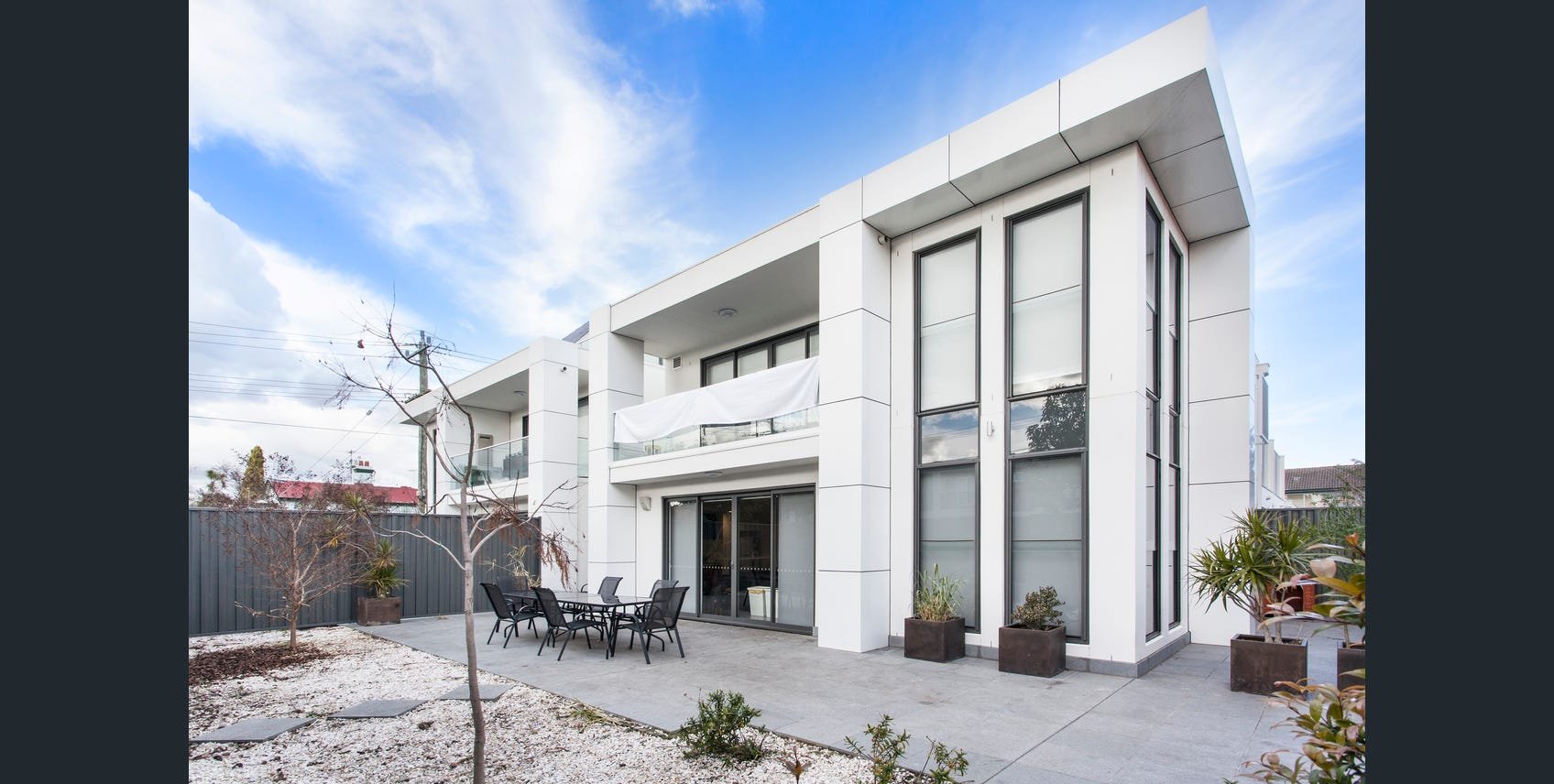 Property Gallery - Main Image