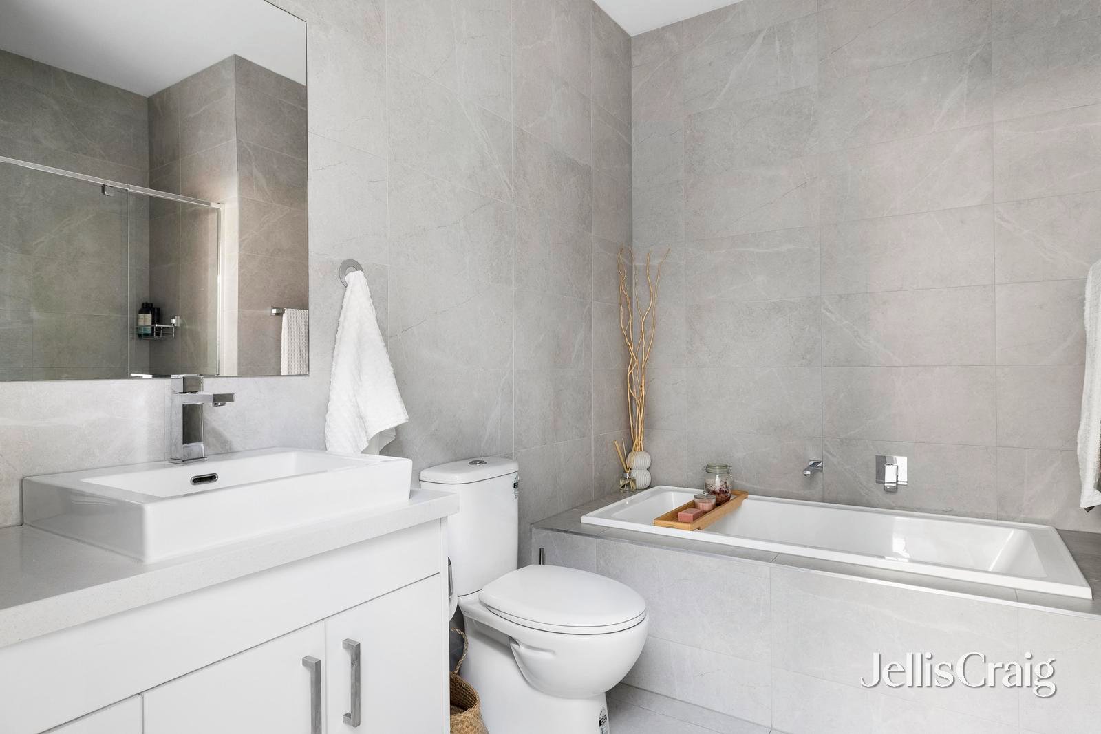 5/182 Hawdon Street, Heidelberg image 12