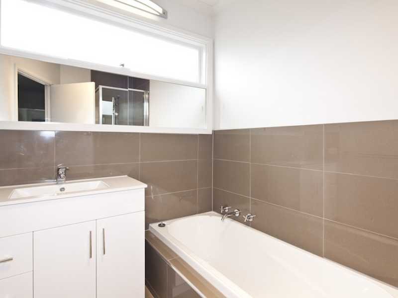 5/184 Noble Street, Newtown image 4
