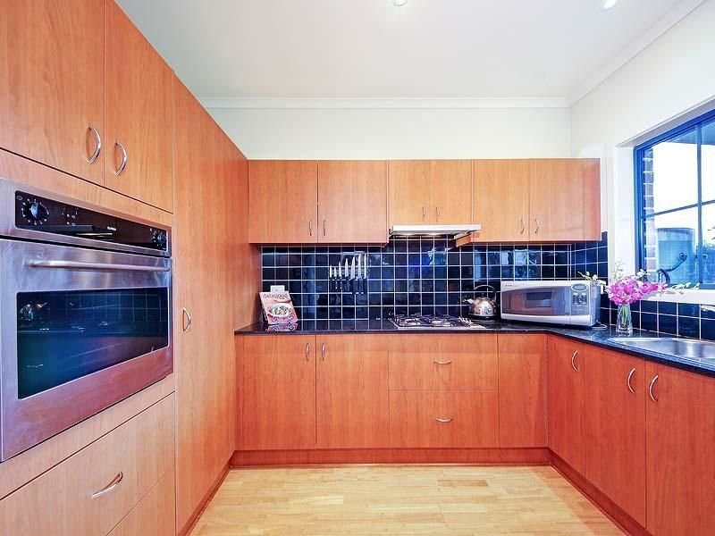 5/19 Earls Court, Wantirna South image 2