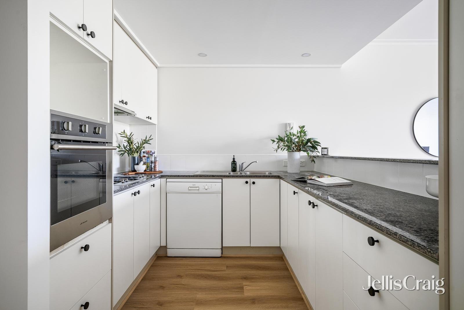 5/19 River Street, Richmond image 6