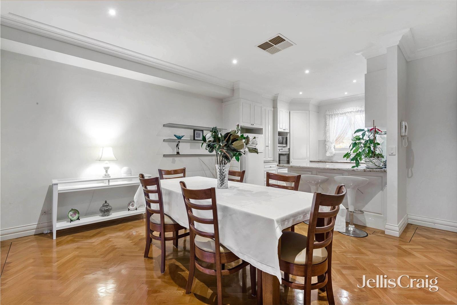 519 Whitehorse Road, Surrey Hills image 2