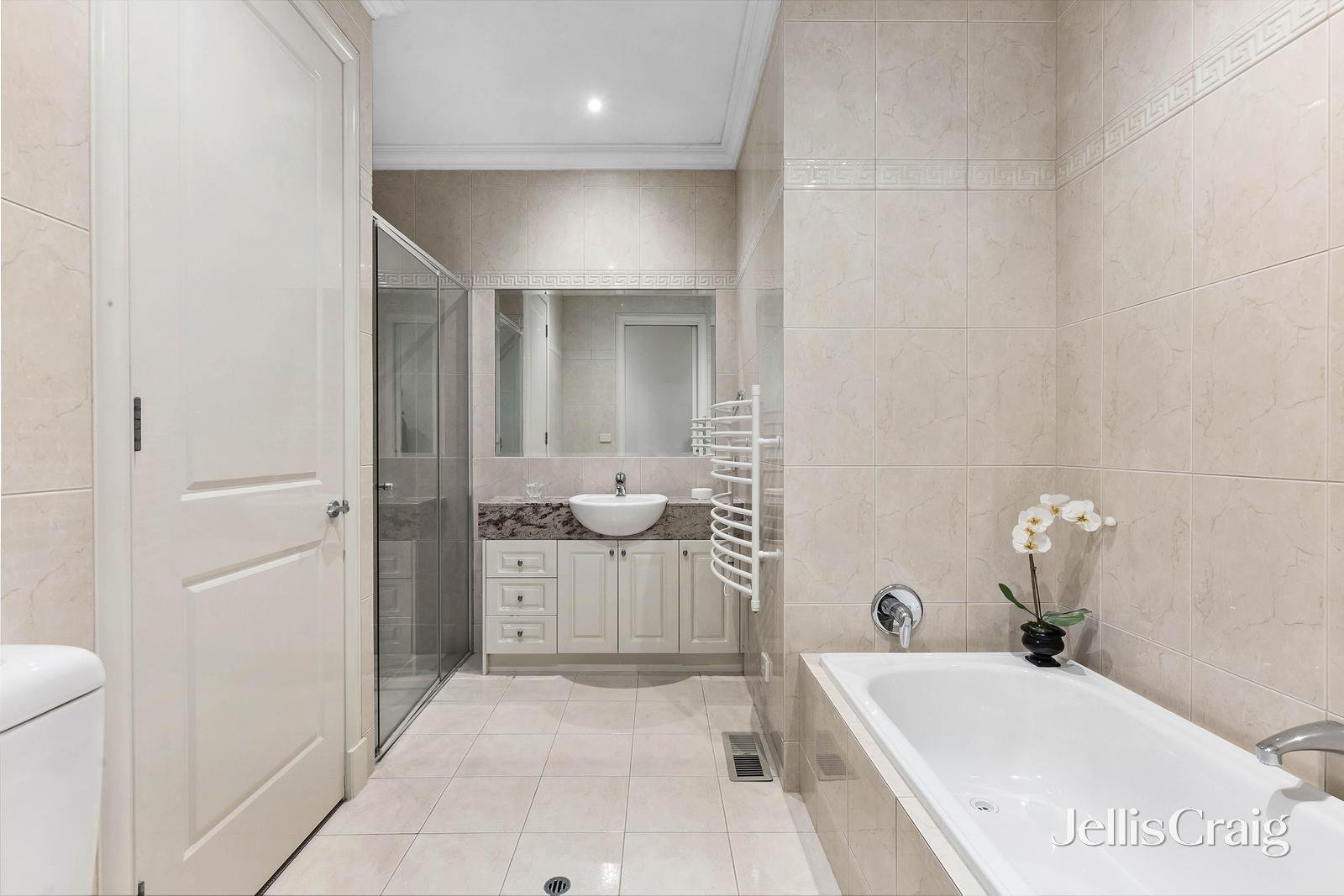 519 Whitehorse Road, Surrey Hills image 7