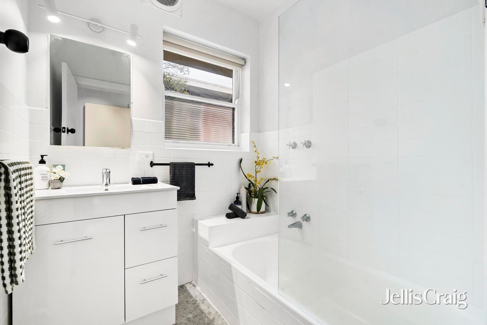 5/195 Brighton Road, Elwood image 8