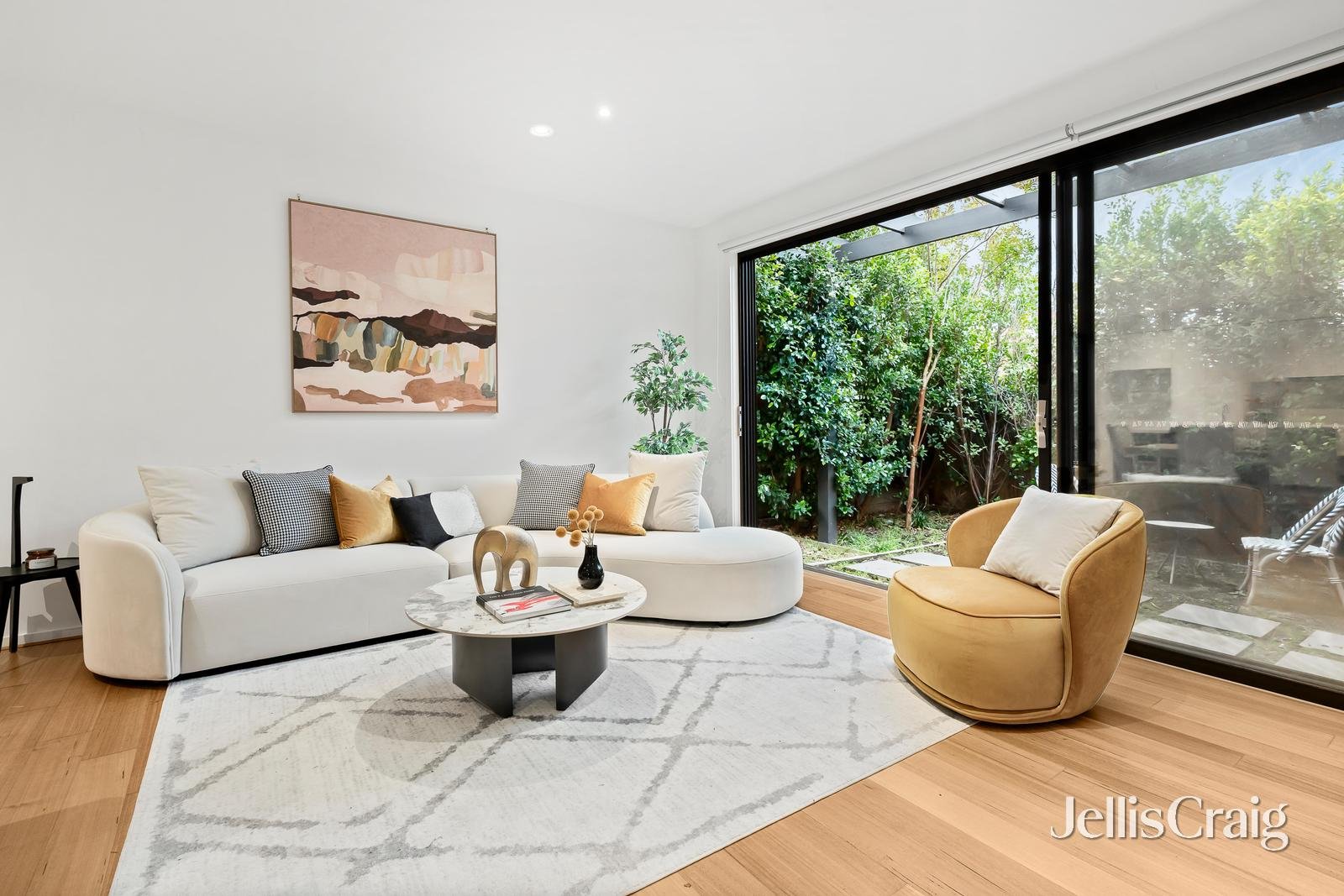 5/198 Belmore Road, Balwyn image 2