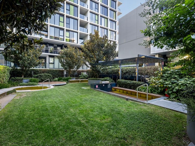 Property Gallery Thumbnail 9