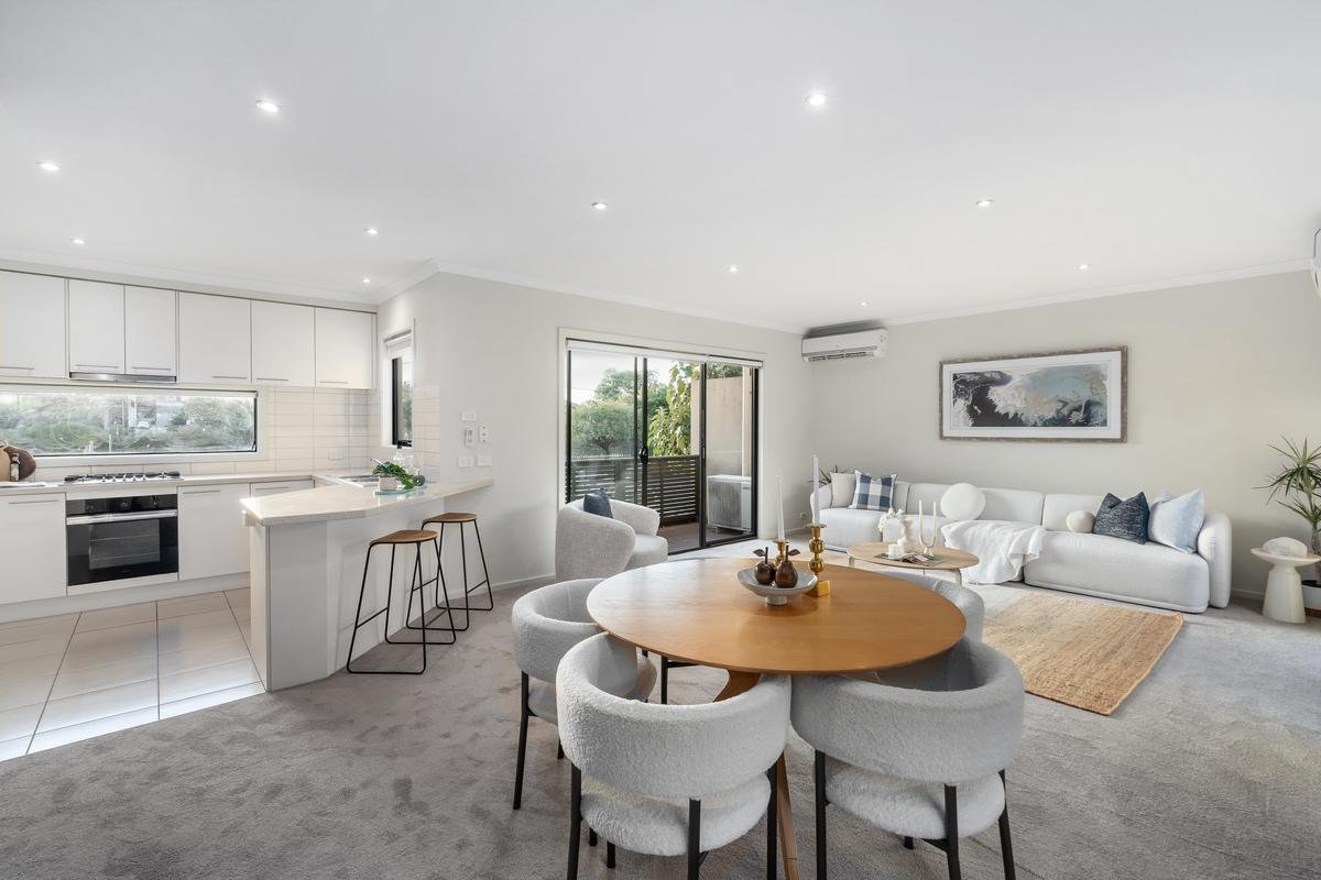 5/2-4 Faulkner Street, Bentleigh image 1