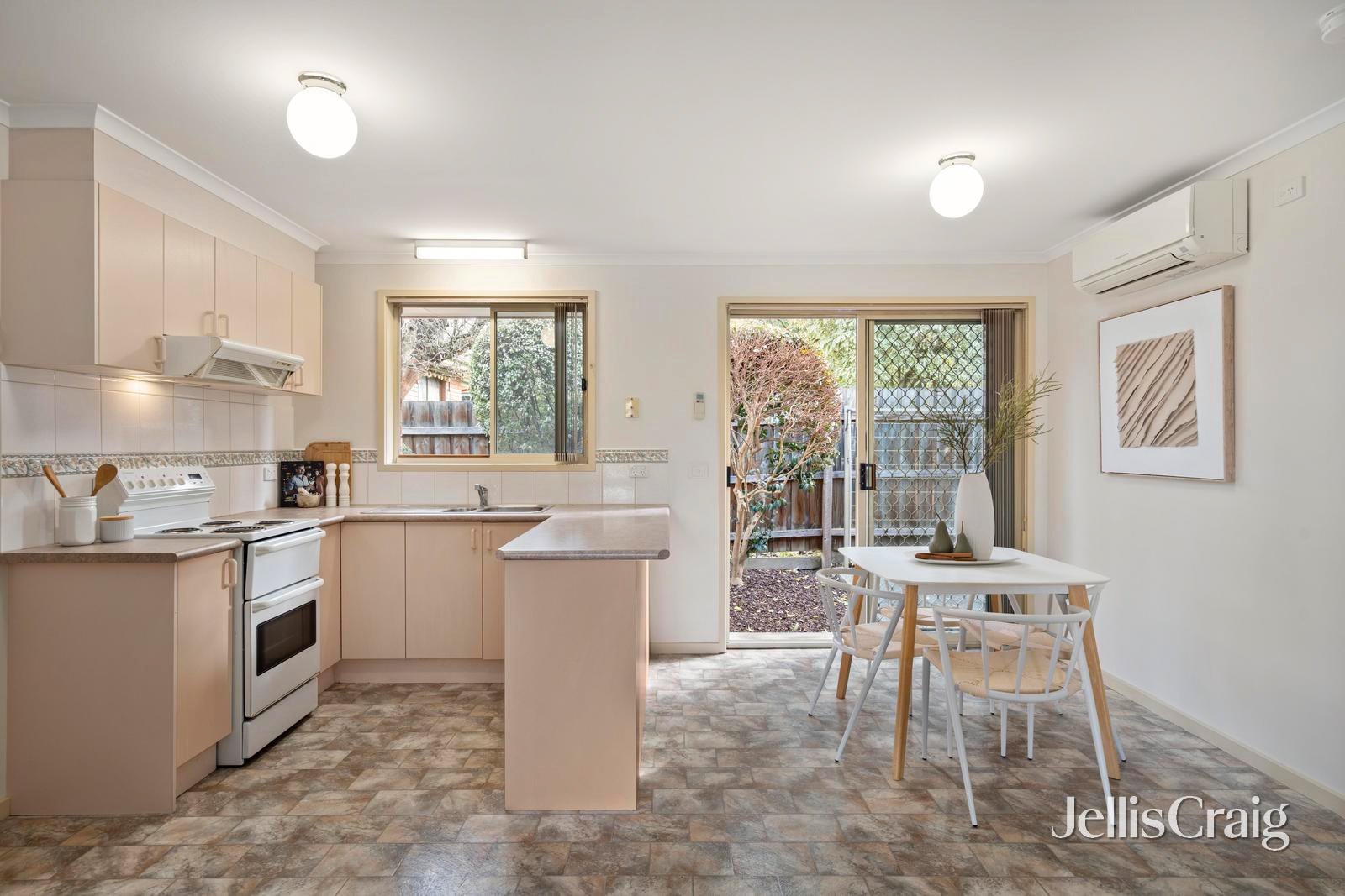 5/2-4 Lusher Road, Croydon image 5