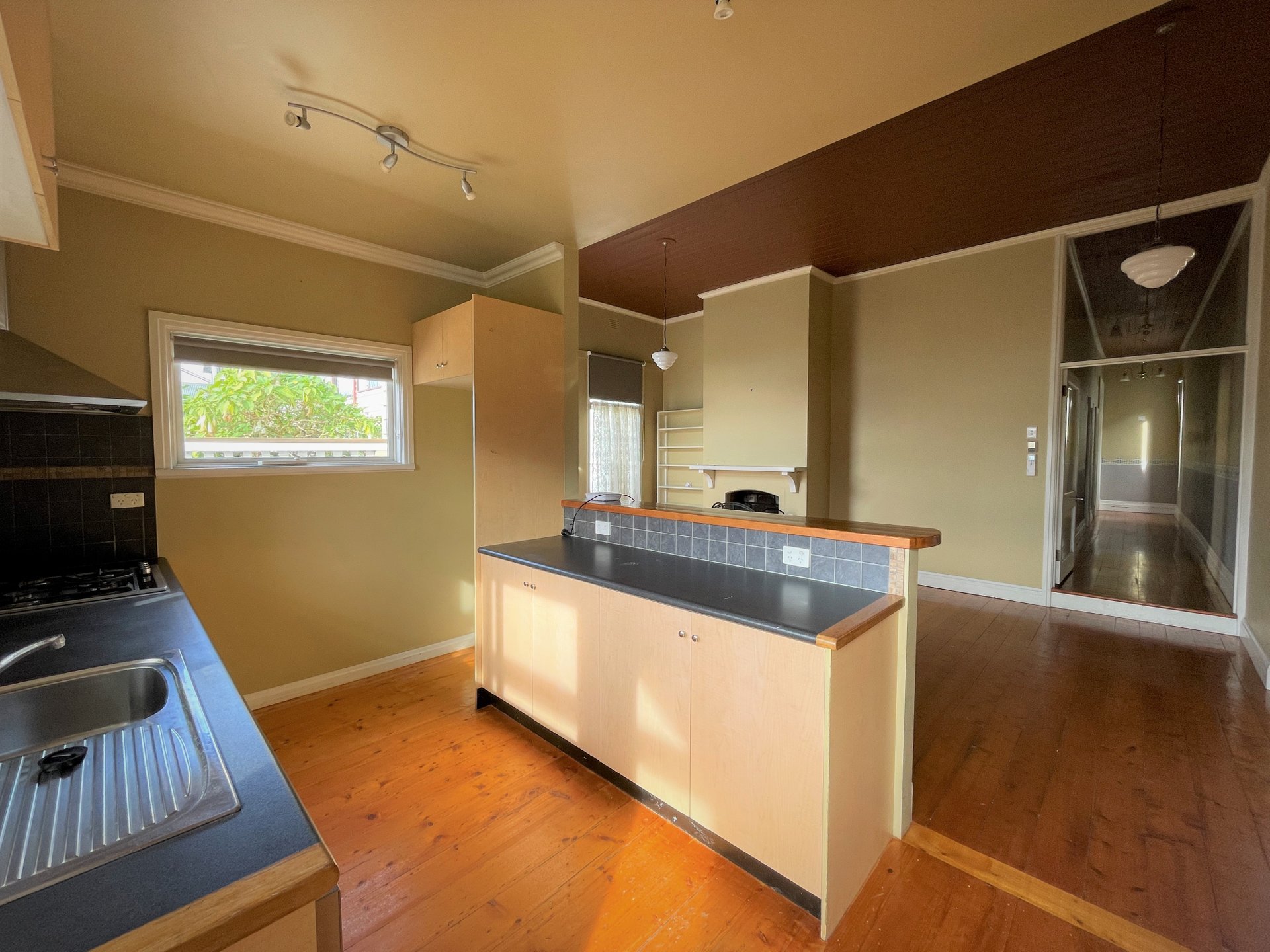 52 Aberdeen Street, Geelong West image 6