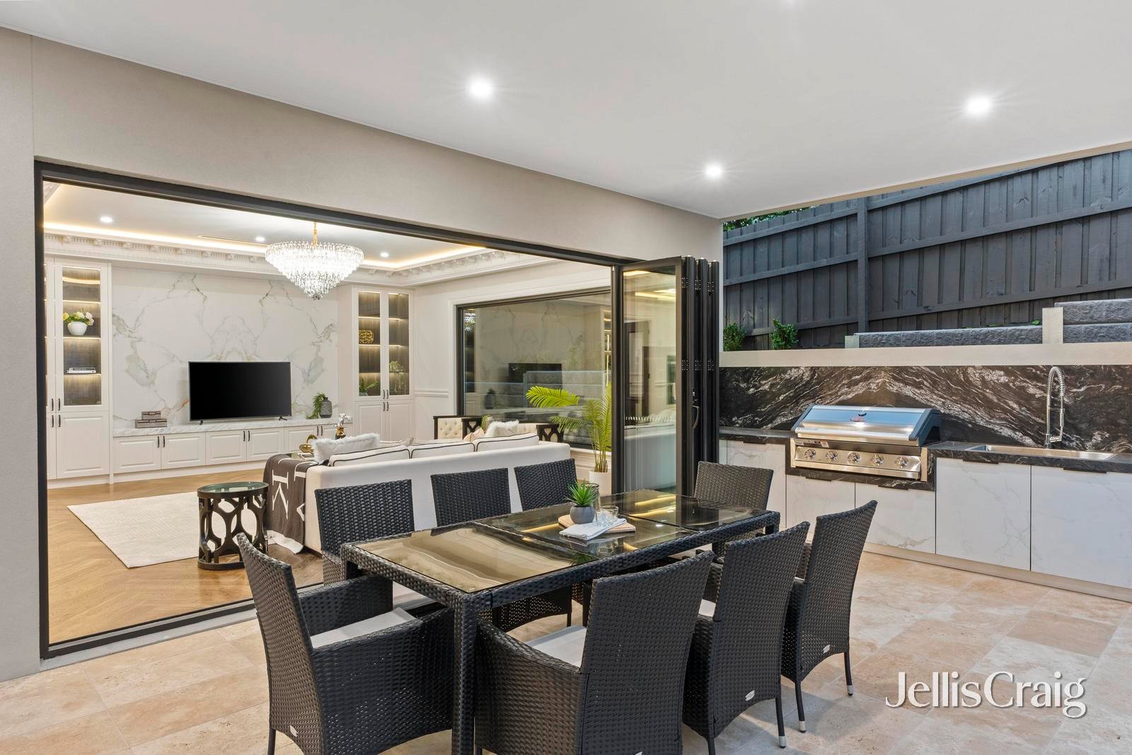 52 Alvie Road, Mount Waverley image 24