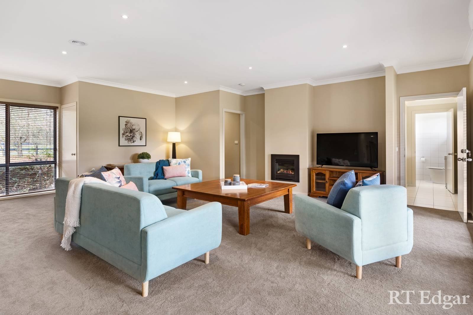 Property Gallery Thumbnail 6