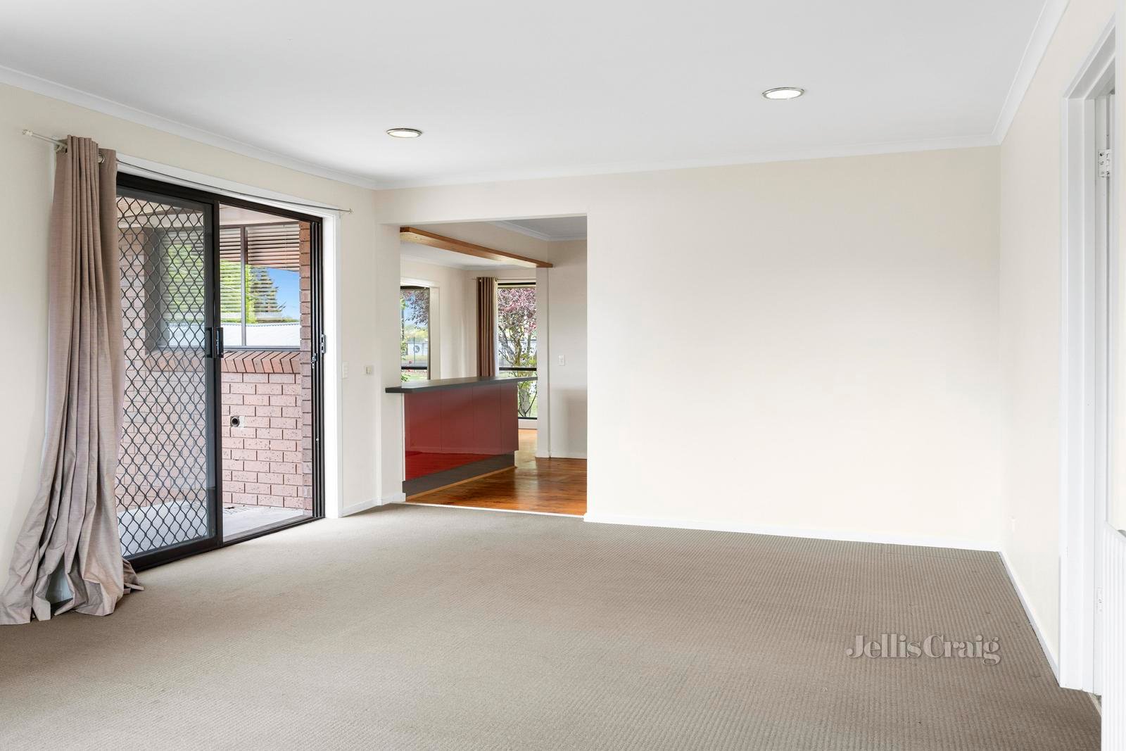 52 Beauchamp Street, Kyneton image 2