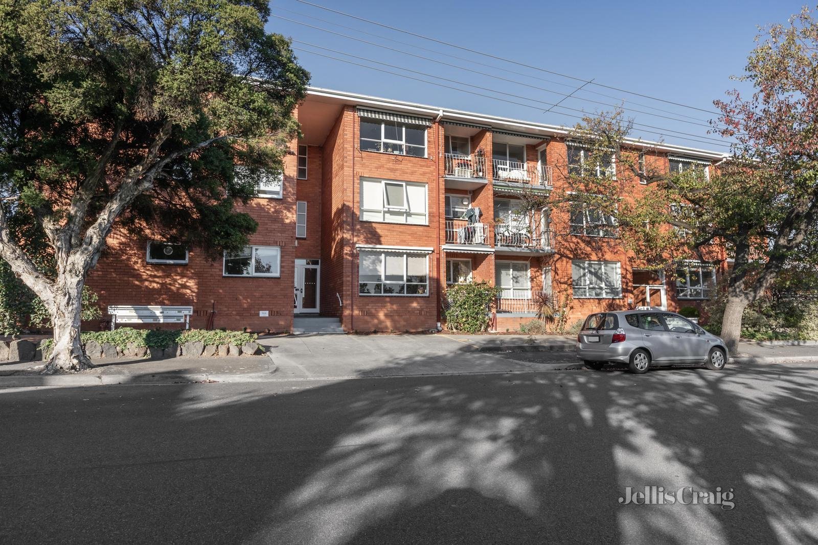 5/2 Brook Street, Hawthorn image 1