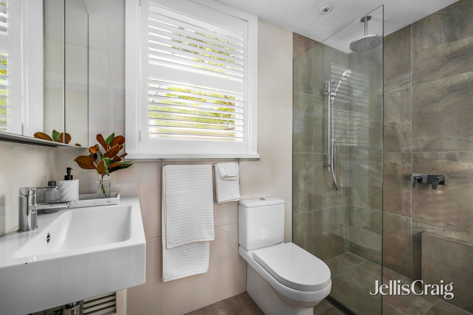 52 Canterbury Road, Camberwell image 14
