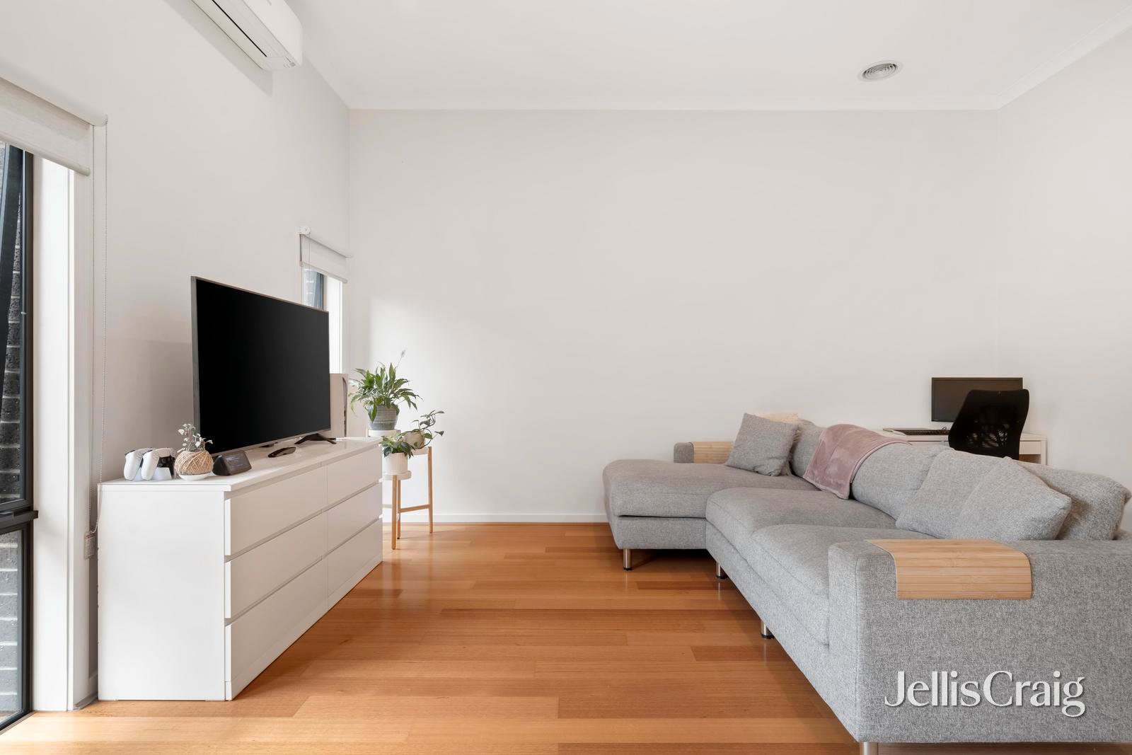 52 Churchill Way, Kilsyth image 9