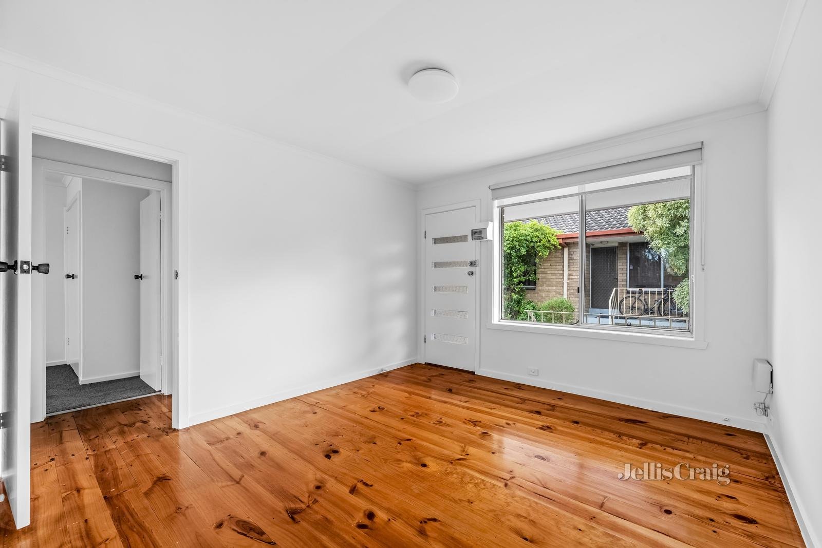 5/2 Dalgety Street, Brunswick West image 2