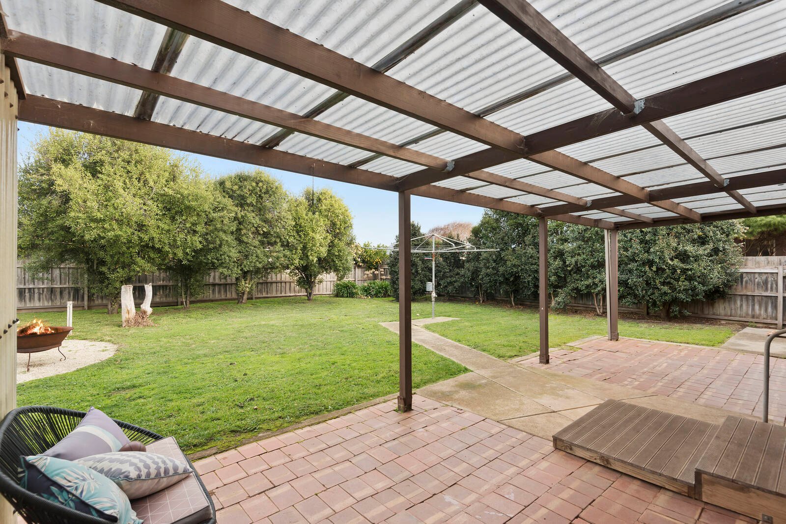 Property Gallery Thumbnail 11