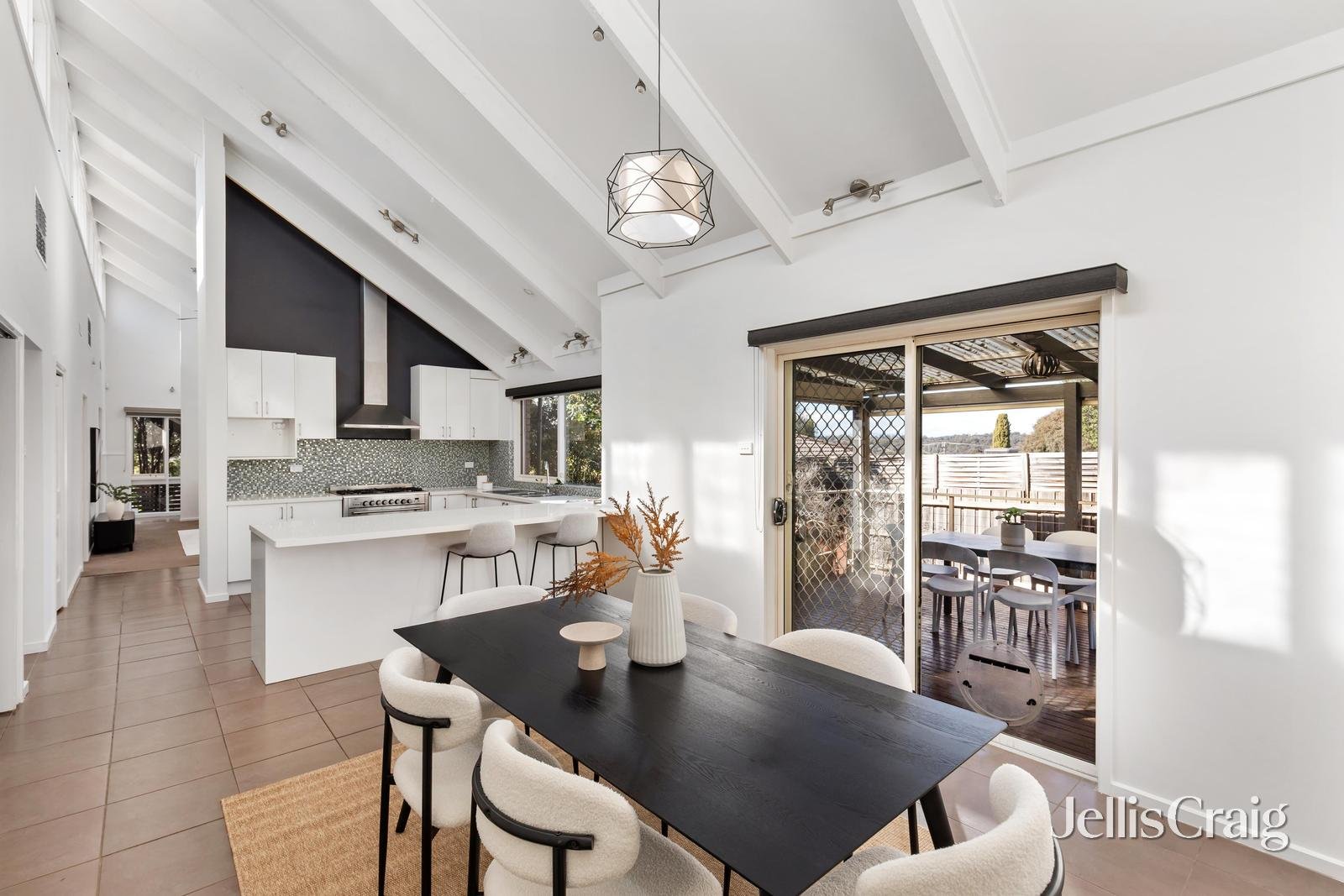 52 Eastgate Drive, Greensborough image 4